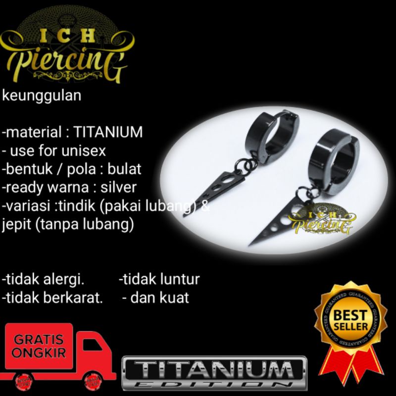 Jual anting titanium model segitiga lancip hitam / anting Korea