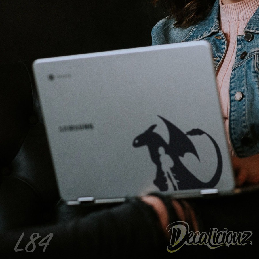 Jual Sticker Cutting 'Toothless and Hiccup' untuk Laptop | Shopee Indonesia