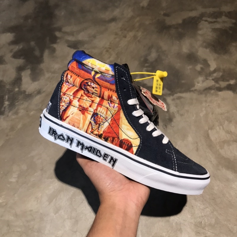 Iron maiden 2024 vans powerslave