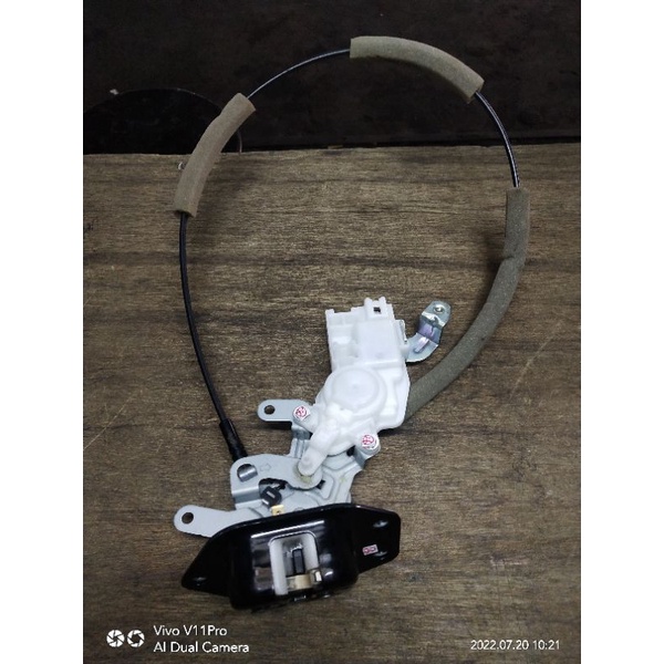 Jual Doorlock Door Lock Bagasi Nissan Xtrail T30 Original Shopee Indonesia