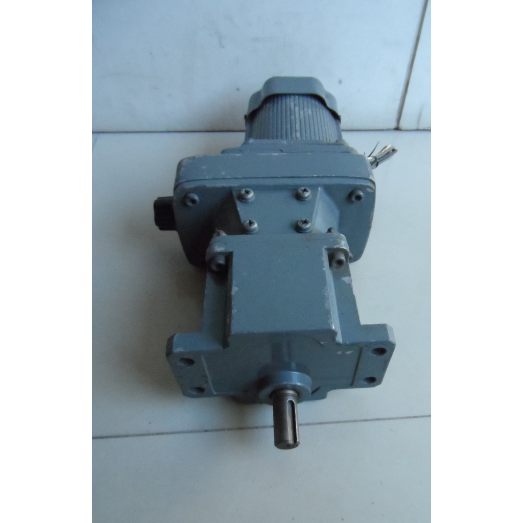 DC Motor 24V GA37RG 12V DC Gear Motor 5RPM 45RPM 10RPM 15RPM 20RPM 30RPM 50RPM 10RPM 15RPM 100RPM 150RPM 200RPM 30RPM 50RPM 100RPM 120RPM 150RPM 200RPM 30RPM 00 U/. min 550 rpm