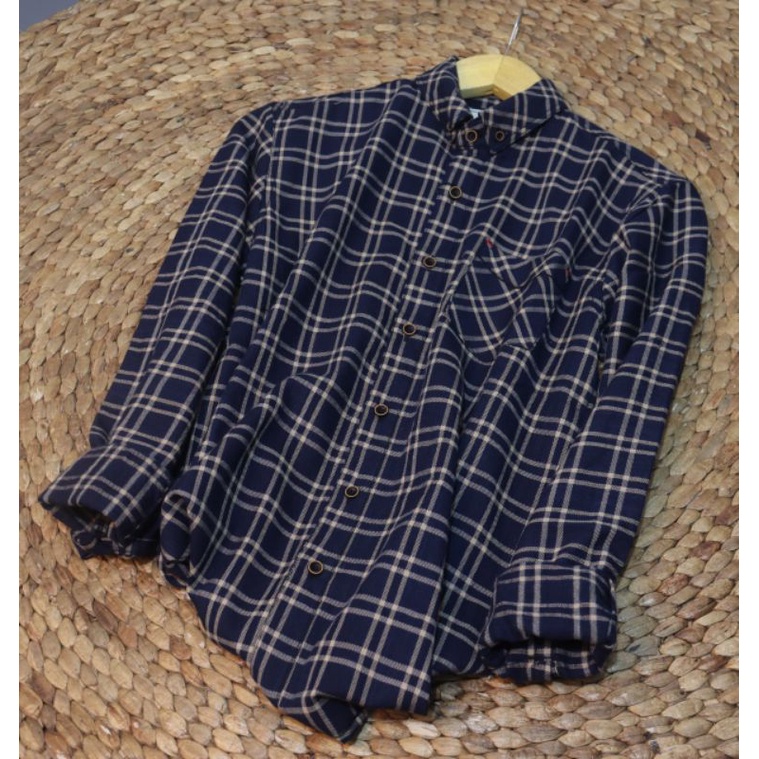 Kemeja Lengan Panjang Ufara Navy White