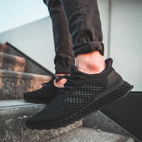 Adidas futurecraft 4d triple black hotsell