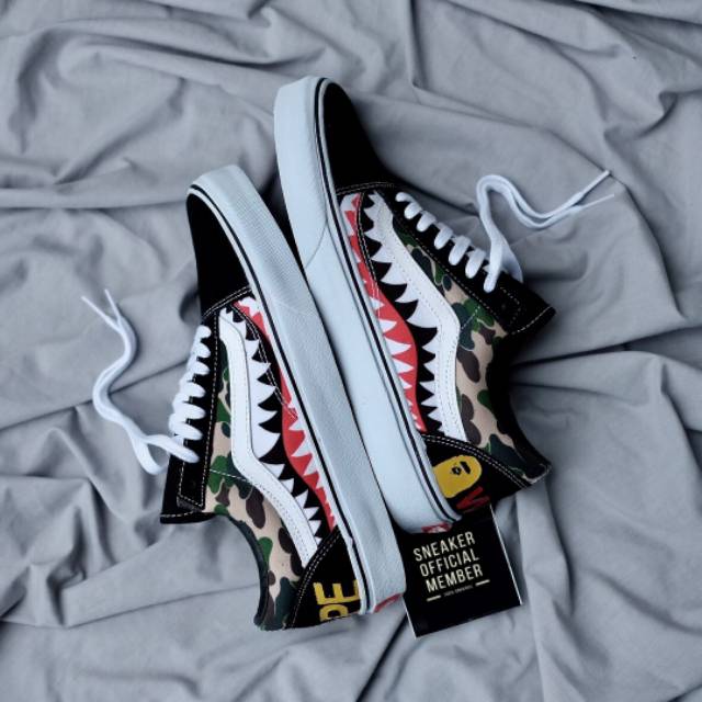 Sepatu vans hot sale bape