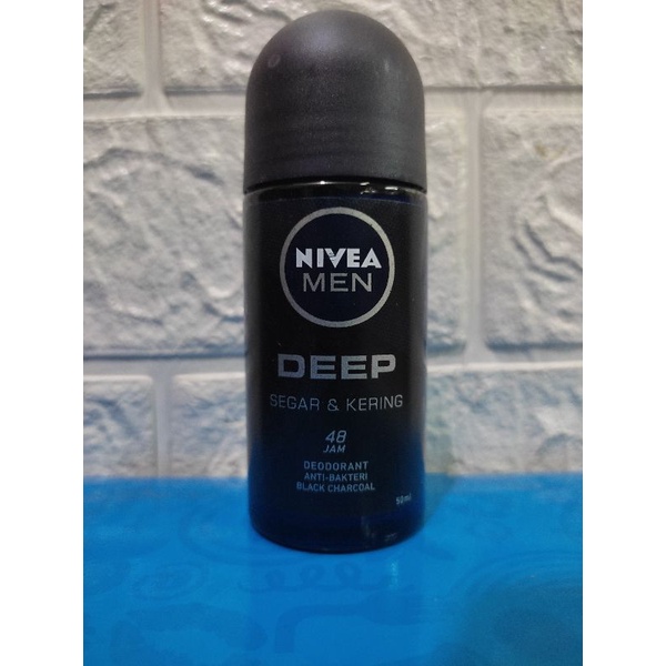 NIVEA Men Deo Roll-on Deep – 3er Pack (3 X 50 Ml), 48h Schutz, Mit Aktivkohle