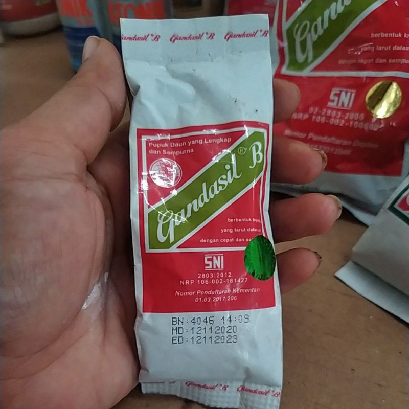 Jual Gandasil B Kemasan Gram Pupuk Buah Dan Bunga Shopee Indonesia