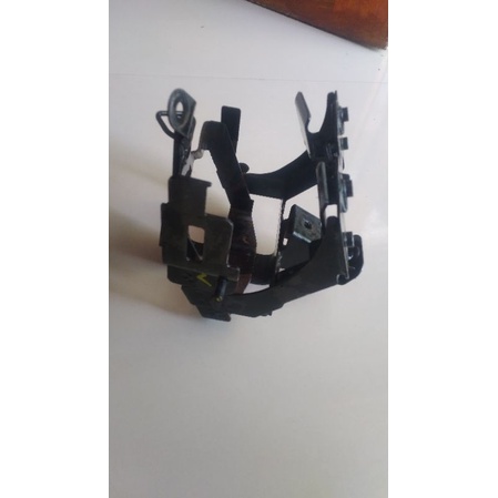 Jual Dudukan aki vario techno karbu cbs 110 cc | Shopee Indonesia