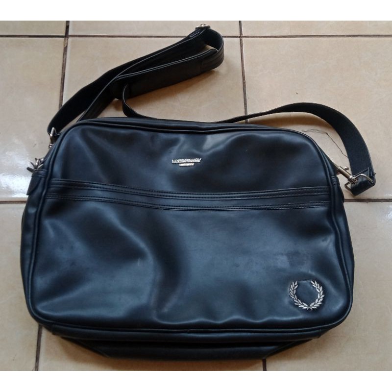 Jual Tas Selempang Fred Perry Leather Black Shopee Indonesia