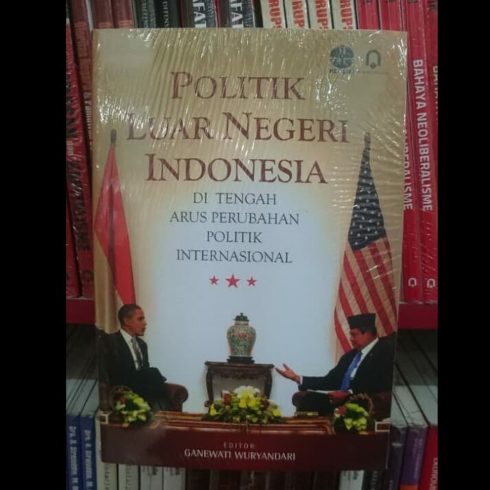 Jual Buku Politik Luar Negeri Indonesia Di Tengah Arus Perubahan