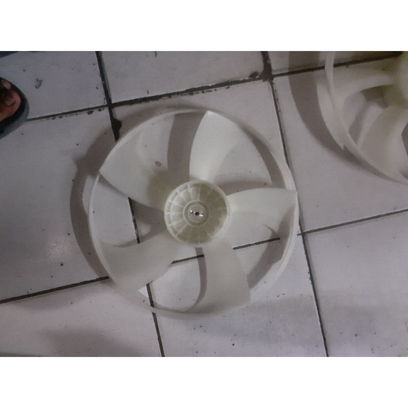 Jual kipas radiator mitsubishi xpander original | Shopee Indonesia
