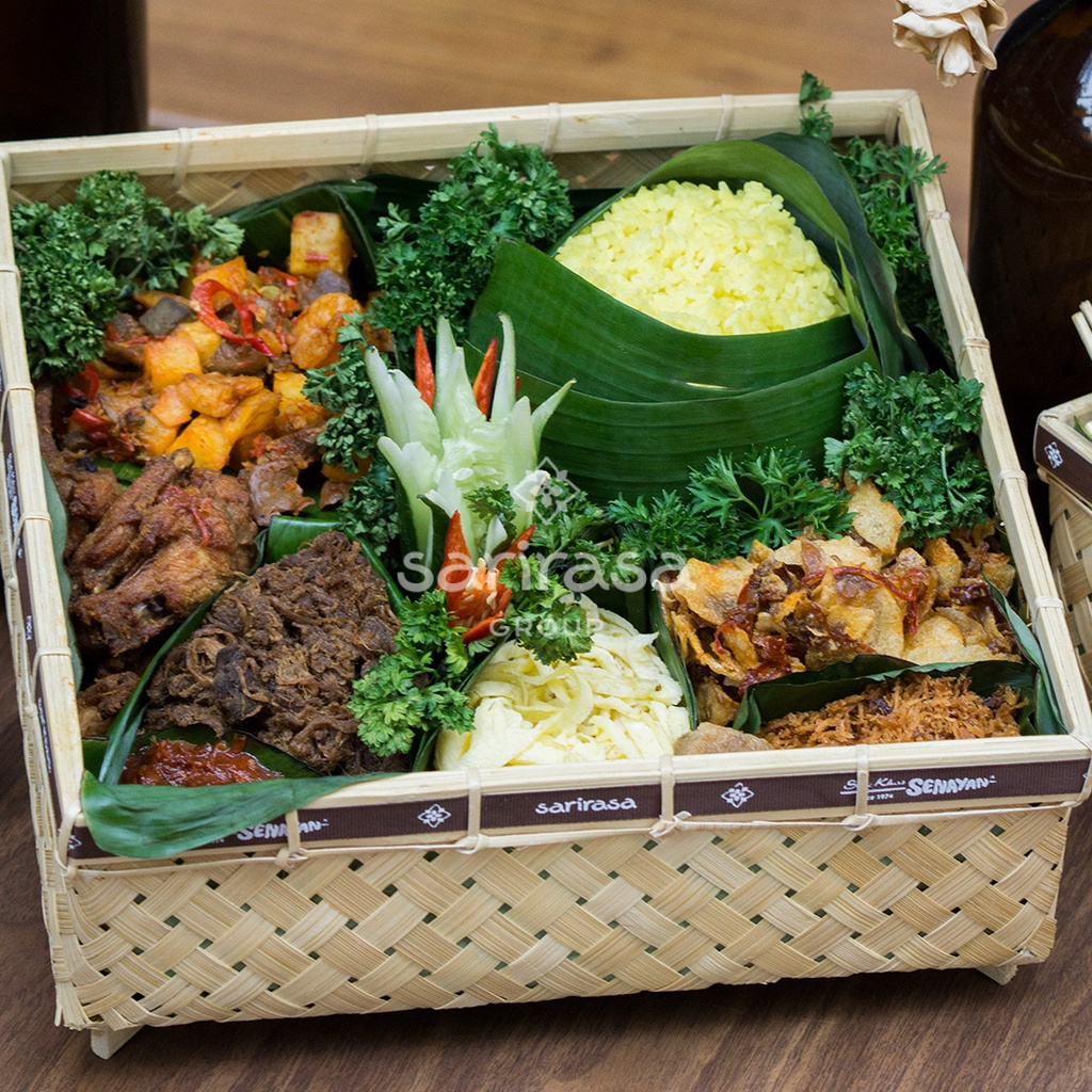 Jual Foodiesia - Sate Khas Senayan Hantaran Nasi Kuning Besek | Shopee ...