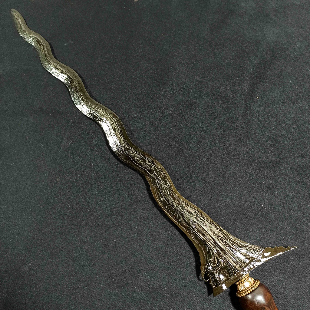 Jual Keris Sepuh Sabuk Inten Pamor Kulit Semangka Tangguh Mataram ...