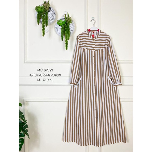 satin tiered midi dress Plaid and Promises Satin Tiered Midi Dress red / S