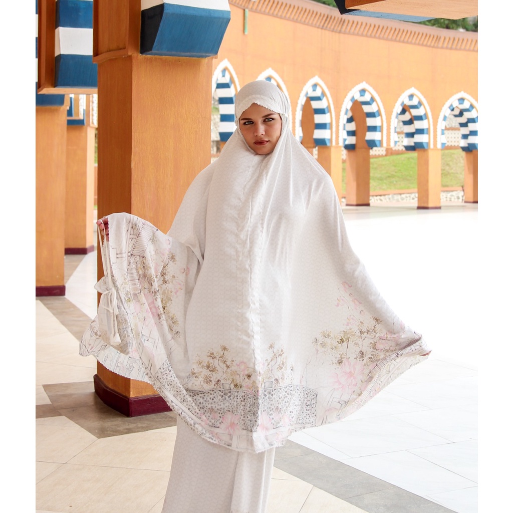 Jual Saiqa Signature - seuramoe of mecca prayer robe - mukena set ...