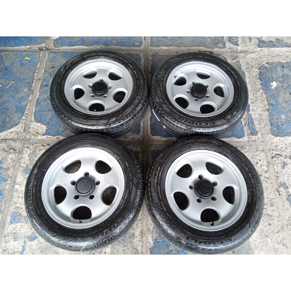 Jual velg mobil second original escudo ring 16 pcd 5x139,7 + ban 205 65