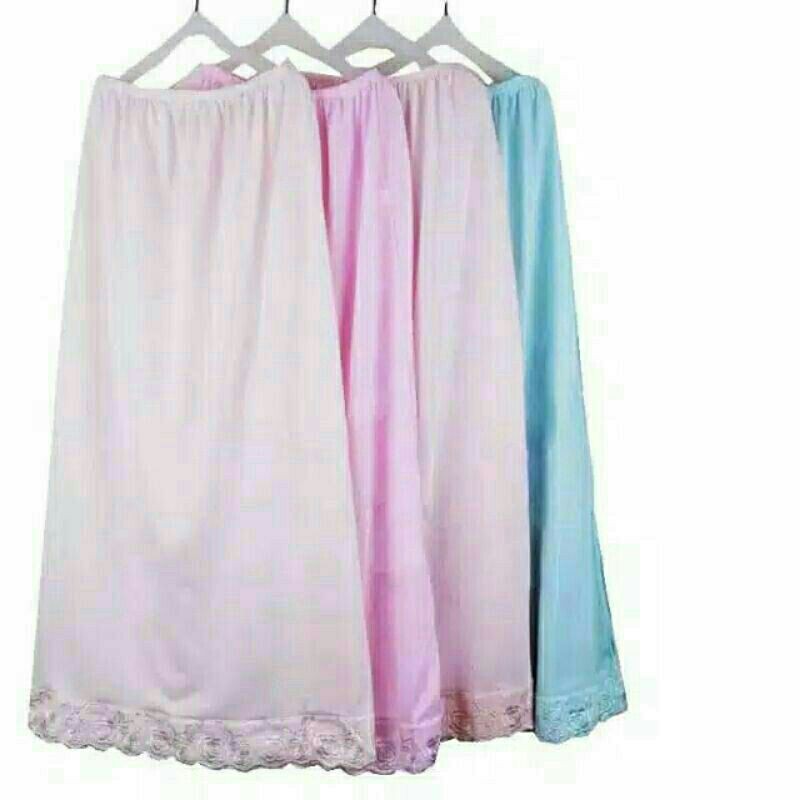 Jual Androk panjang/Rok dalaman panjang/Rok renda | Shopee Indonesia