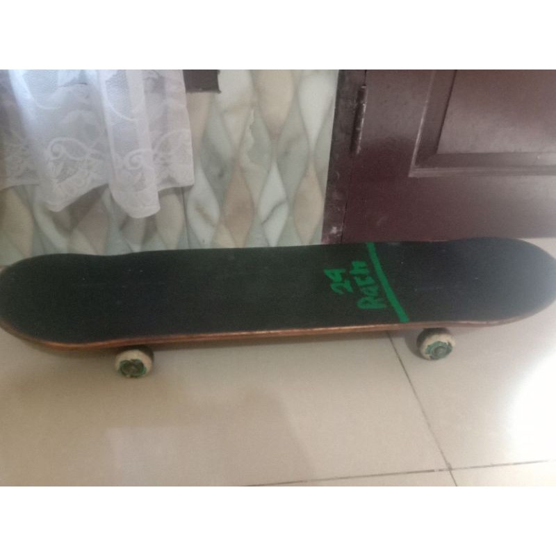 Jual skateboard bekas fullset + bonus 1 deck Shopee Indonesia