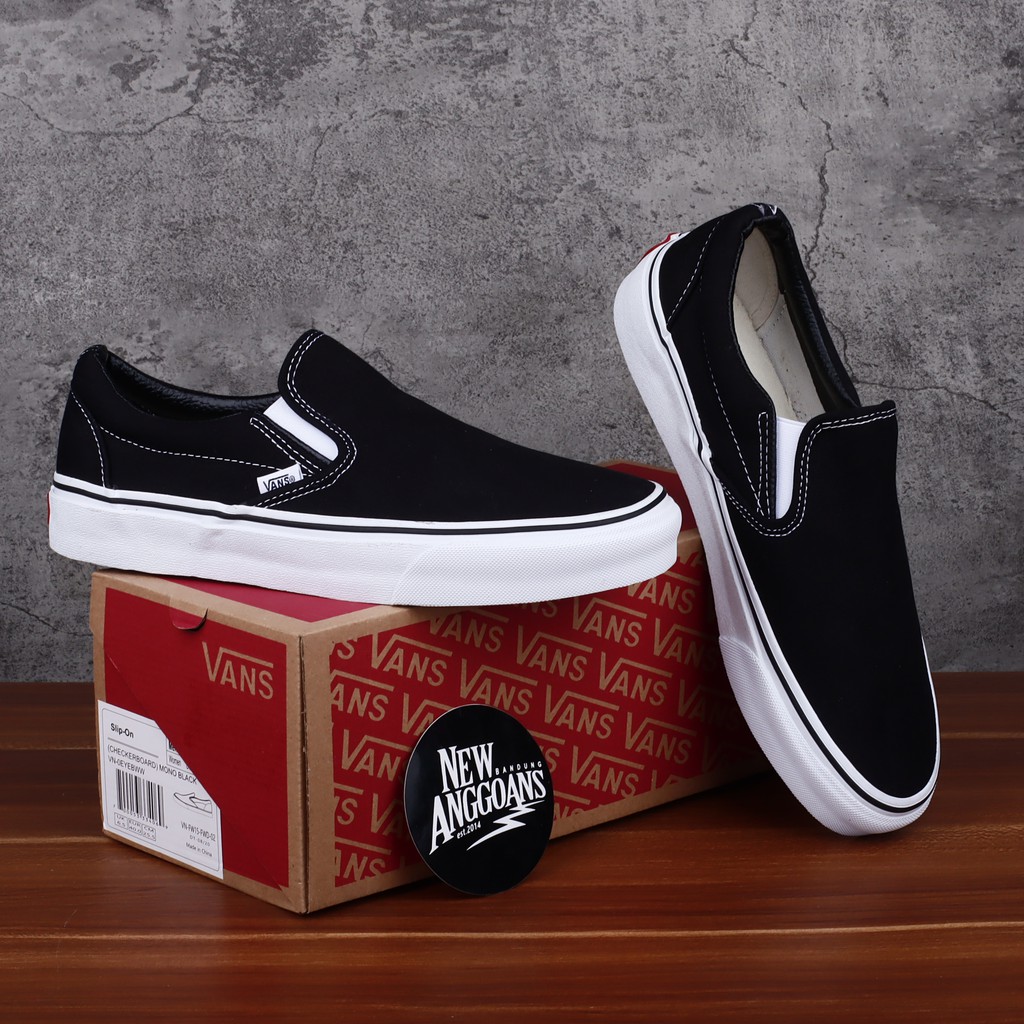 Sepatu slip hot sale on vans