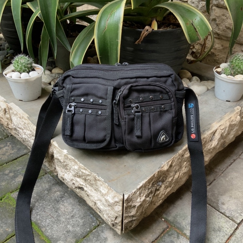 GENOVA CSS SLING BAG BLACK