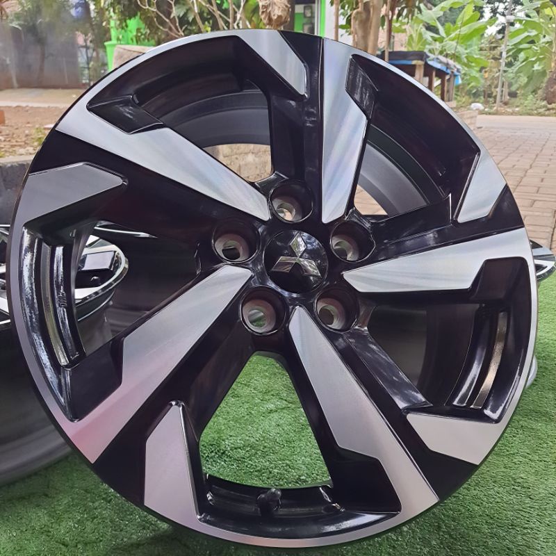 Jual VELG RING 17 ORIGINAL MITSUBISHI OEM XPANDER ULTIMATE FACELIFT R17 ...
