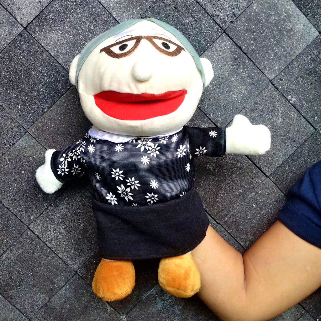 Jual Boneka Tangan Muppet Keluarga Family Nenek - Mulut Terbuka Bisa ...