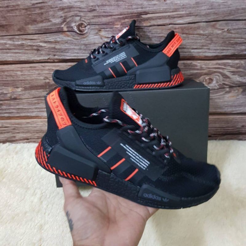 Adidas nmd best sale black solar red