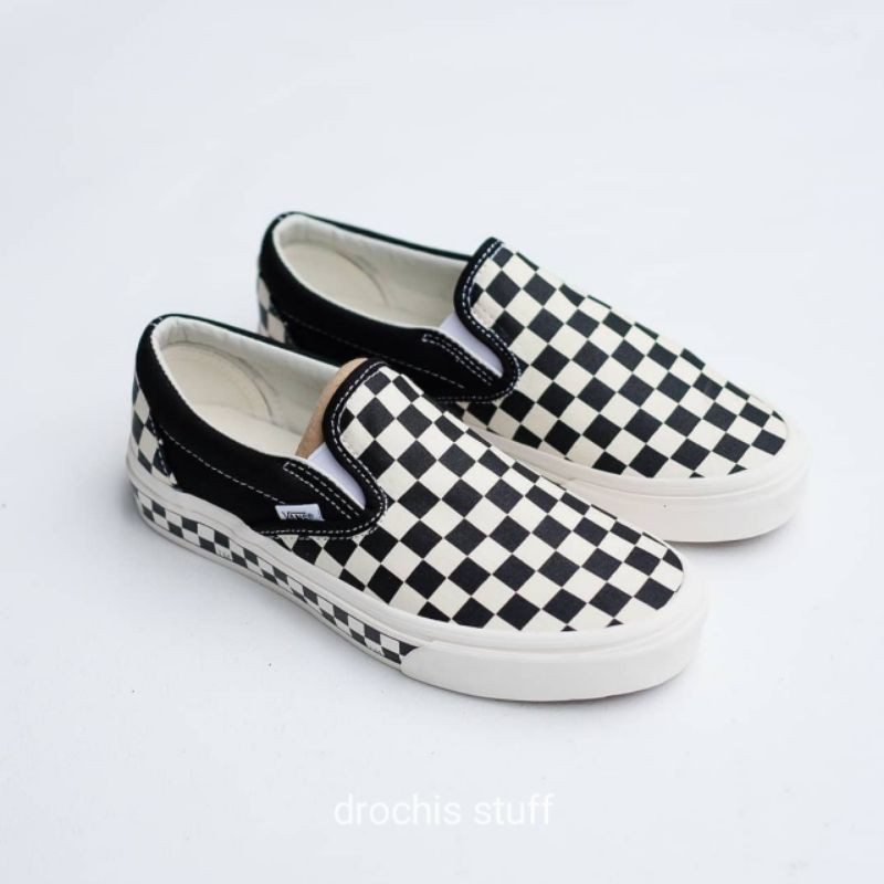 Vans slip store on nextor checkerboard