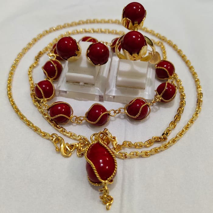 Jual Set Mutiara Shell Merah Ikat Lapis Emas Sesuai Foto | Shopee Indonesia