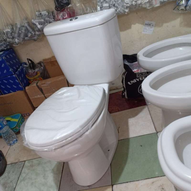 KLOSET TOTO TYPE 660 PUTIH