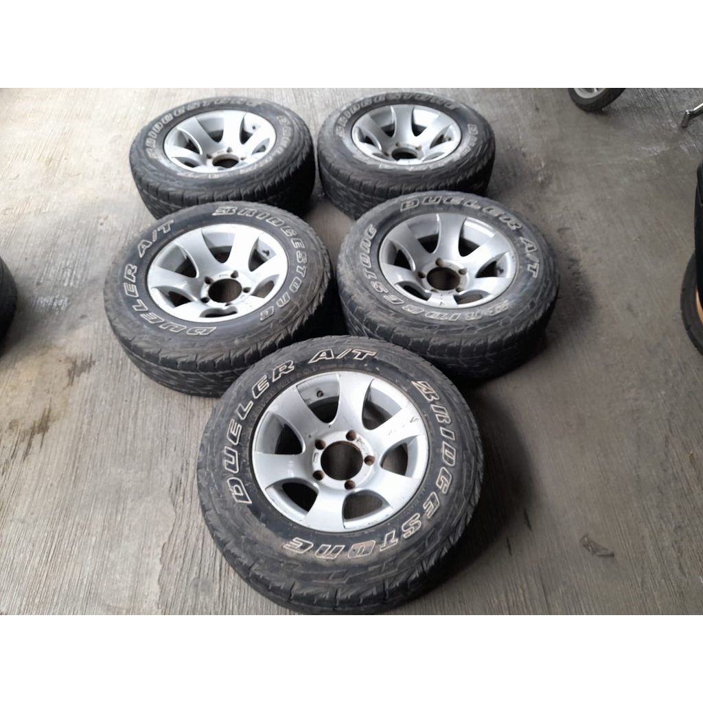 Jual Velg Ring 15 Bekas Taft Pcd 5x139,7 Silver Plus Ban | Shopee Indonesia