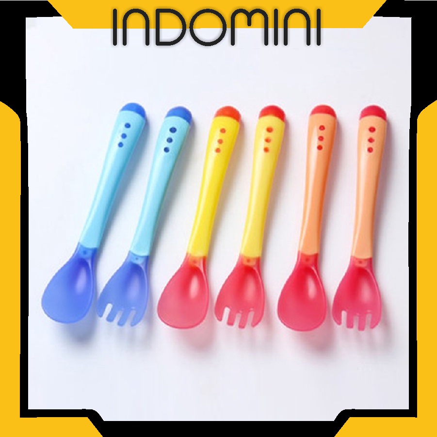 Jual OLABABY Training Spoon - 2Pcs - Sendok Makan Bayi Silikon di Seller  Maiaa Shop - Wanasari, Kab. Bekasi