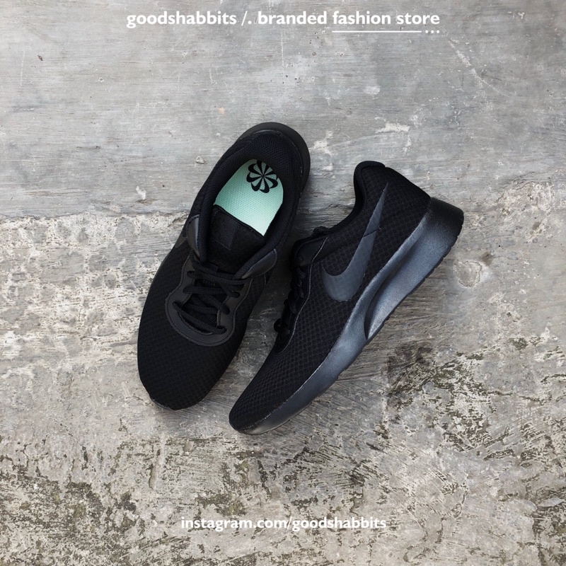 Nike tanjun full black original online