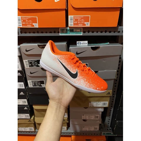 nike vapor 12 club ic