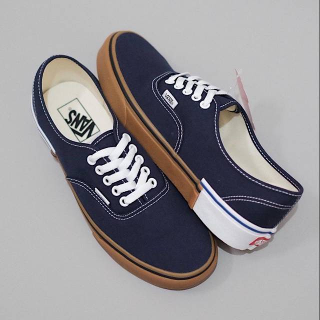 Vans gum deals block authentic