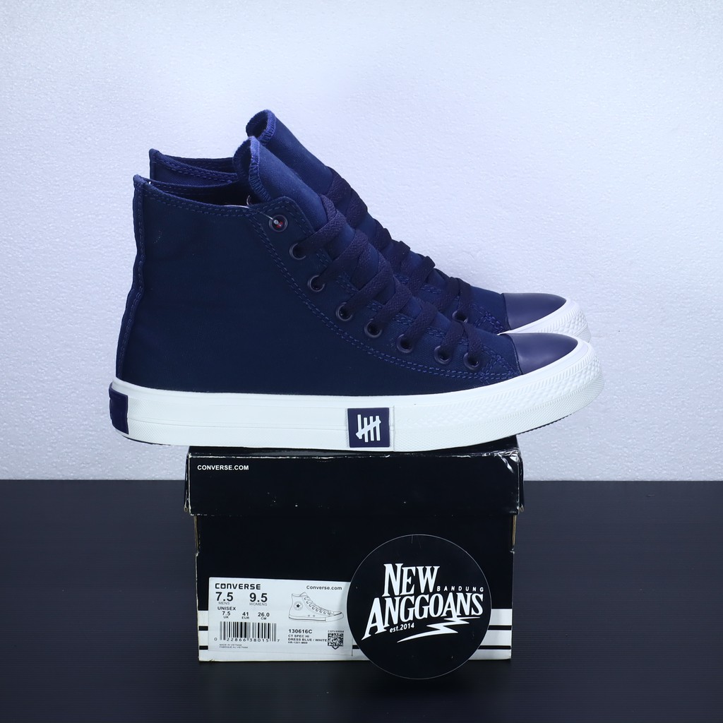 Harga converse hotsell x undefeated original