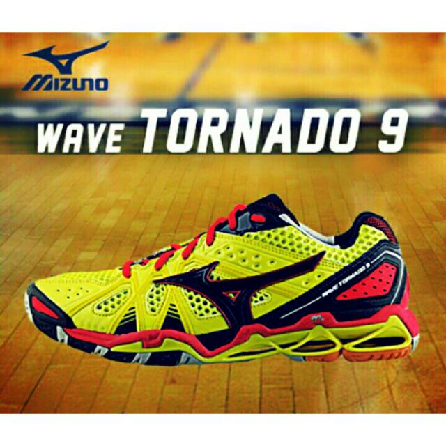 Foto sepatu 2025 mizuno tornado 9