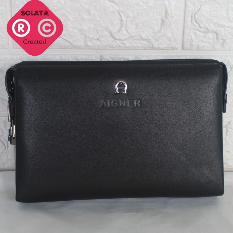 Aigner clutch hot sale bag