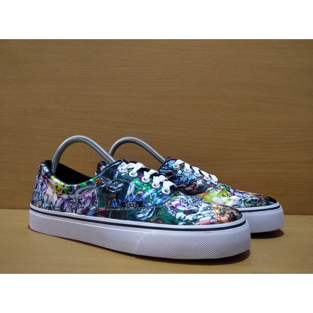 Foto sepatu vans marvel sales