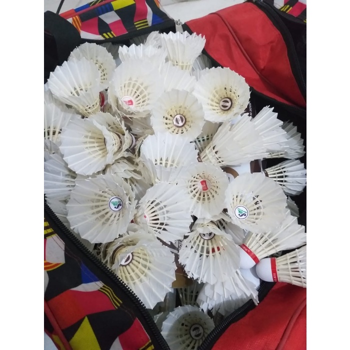 Jual DM Shuttle Cock Bekas | Shopee Indonesia