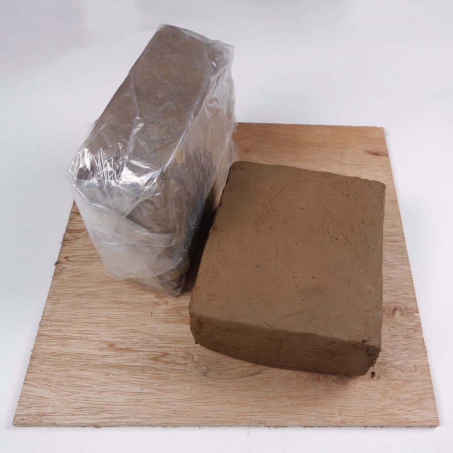 Tanah Liat 1kg 1 Kilogram Lempung Kerajinan Prakarya Art Seni Kesenian Kertakes Perlengkapan Peralatan Tools Home Stuff Resin Slime Clay Water Based Craft Crafting Bentuk Pembentuk Patung Statue Malam Batu Kendi Gentong Guci Alat DIY Tri Tunggal Malang