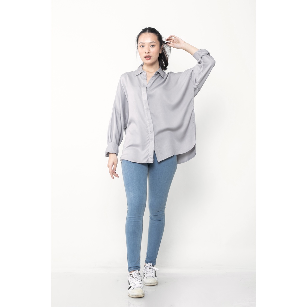 Jual Ixora Odele Oversized Shirt - Kemeja Wanita Oversized | Shopee ...