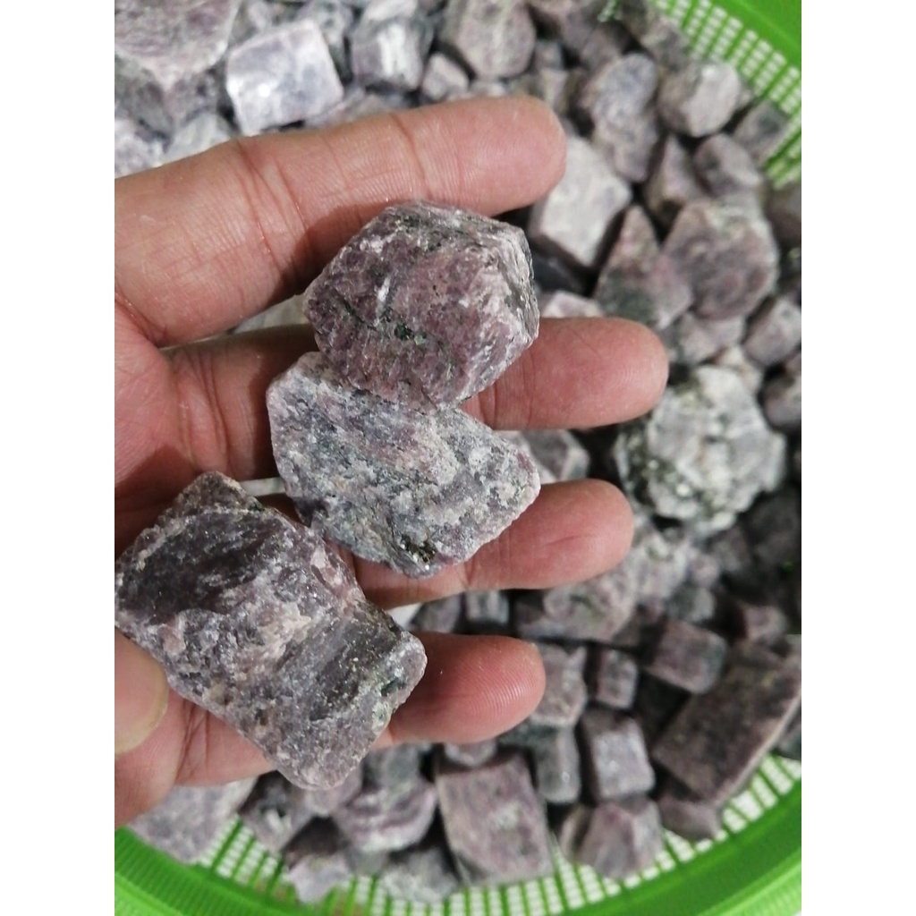Jual Natural Ruby Corundum Rough paket 1 kg (Bahan Orgonite) | Shopee ...