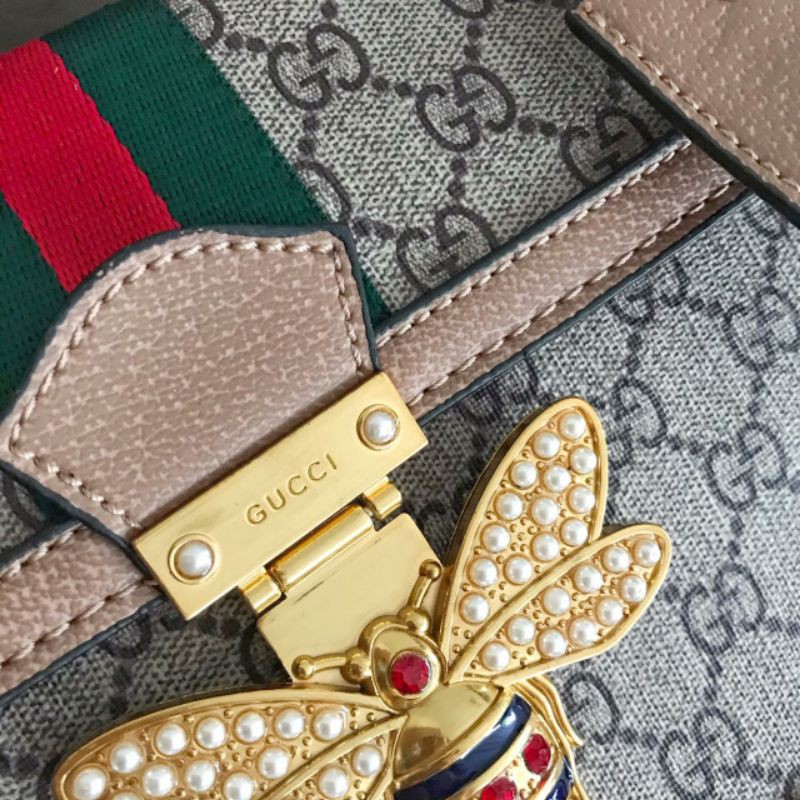 Tas Gucci Terbaru dengan Ikon Lebah, Akankah Menjadi Fashion Queen Bee?