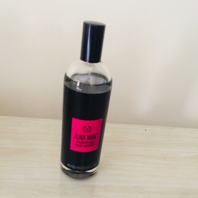 Black musk fragrance discount mist brume parfumee