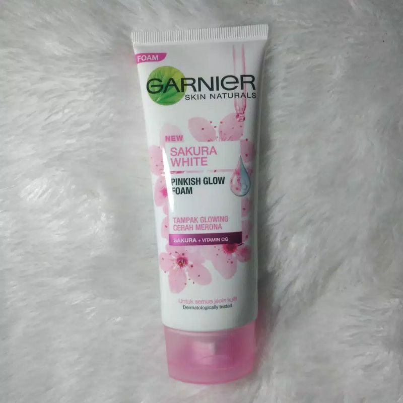 Jual Garnier Sakura White Pinkish Glow Foam | Shopee Indonesia