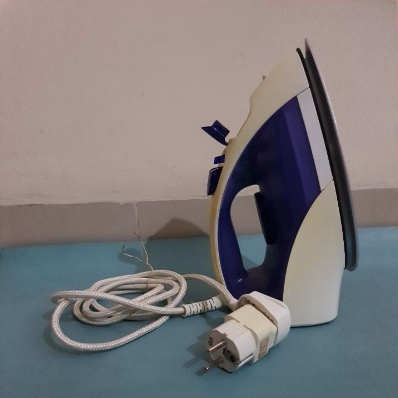 Jual preloved bekas pakai setrika original Panasonic dry/steam | Shopee