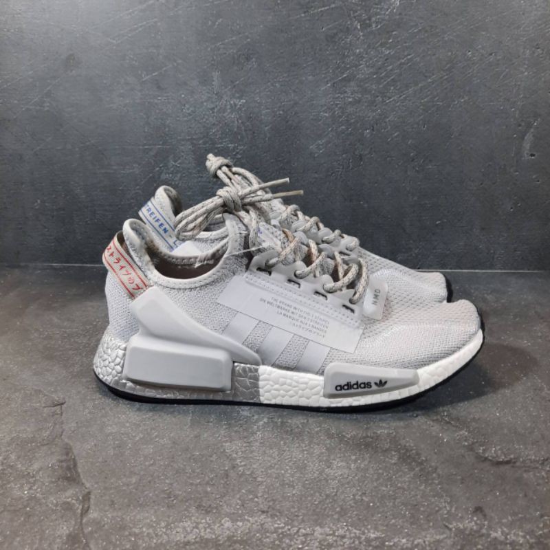 Sepatu sneakers shop adidas nmd