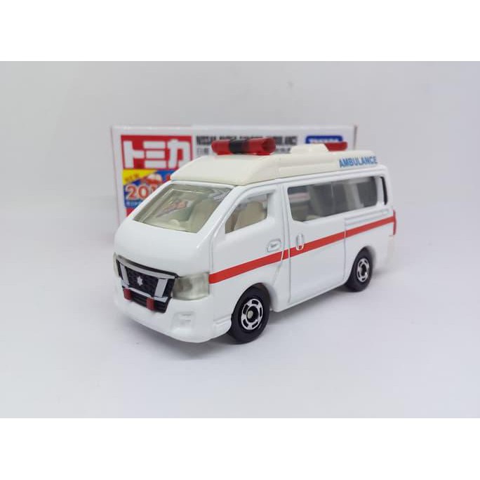 Dandy DE-012 Nissan Caravan Ambulance