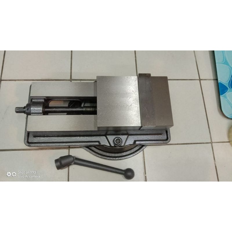 Jual VISE QM16160 , RAGUM 6INCH TANGGEM 6IN CATOK MILLING MANUAL ...