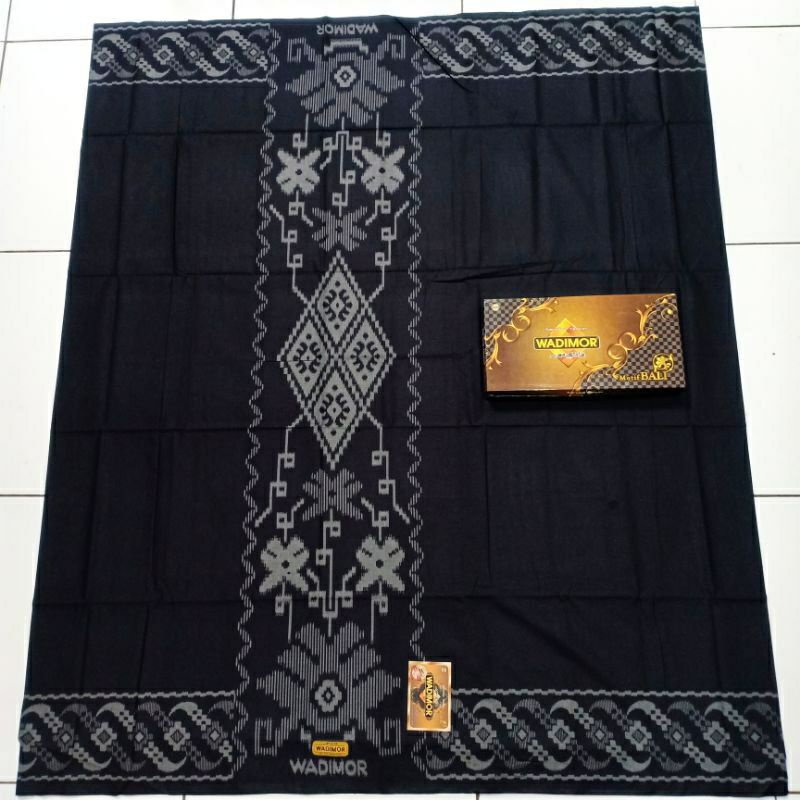 Wadimor Sarung Tenun Bali 555 HITAM